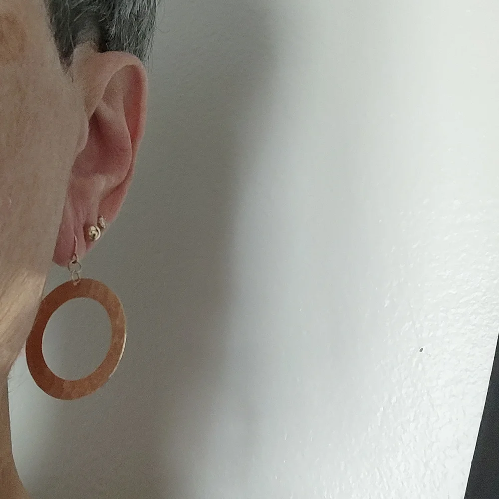 Solid 14k Gold Hammered Circle Earrings - Picture 5 of 6